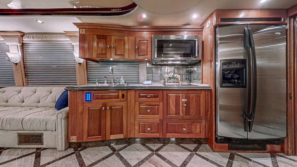 2006 Prevost Royale XLII For Sale